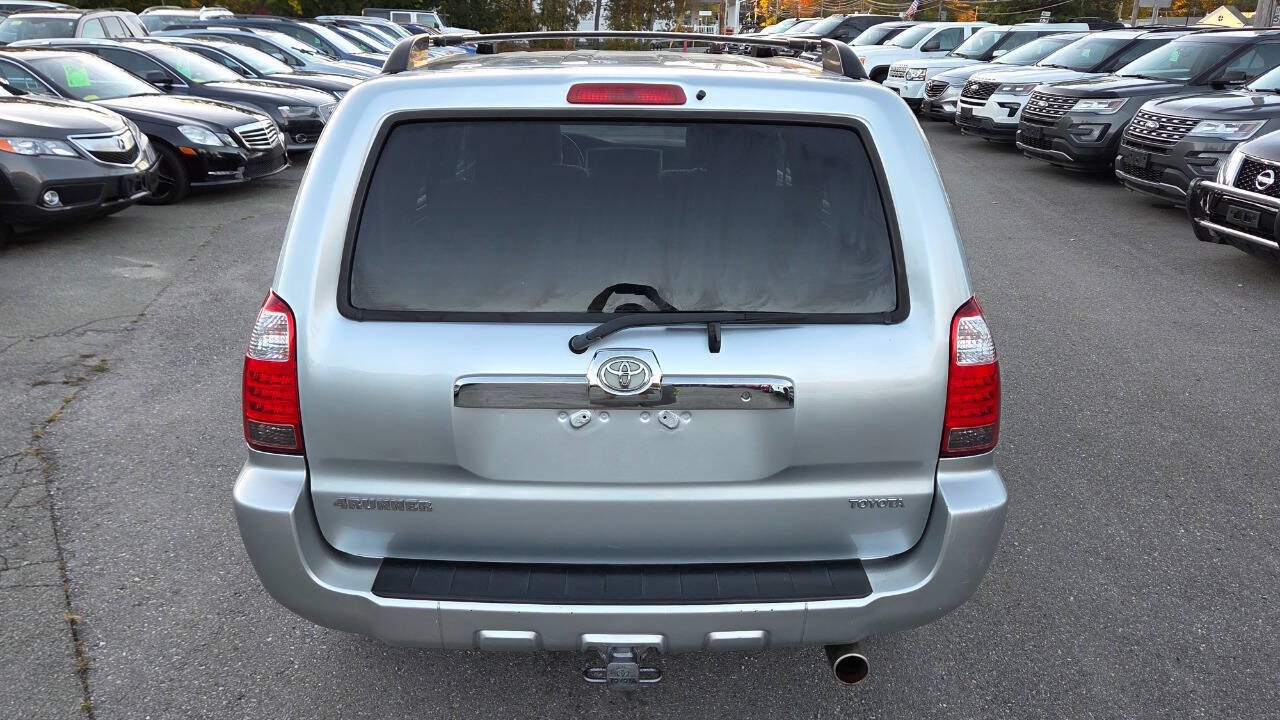 Used 2007 Toyota 4Runner SR5 AWD/4WD image 14