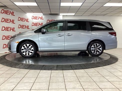 New 2026 Honda Odyssey EX-L image 4