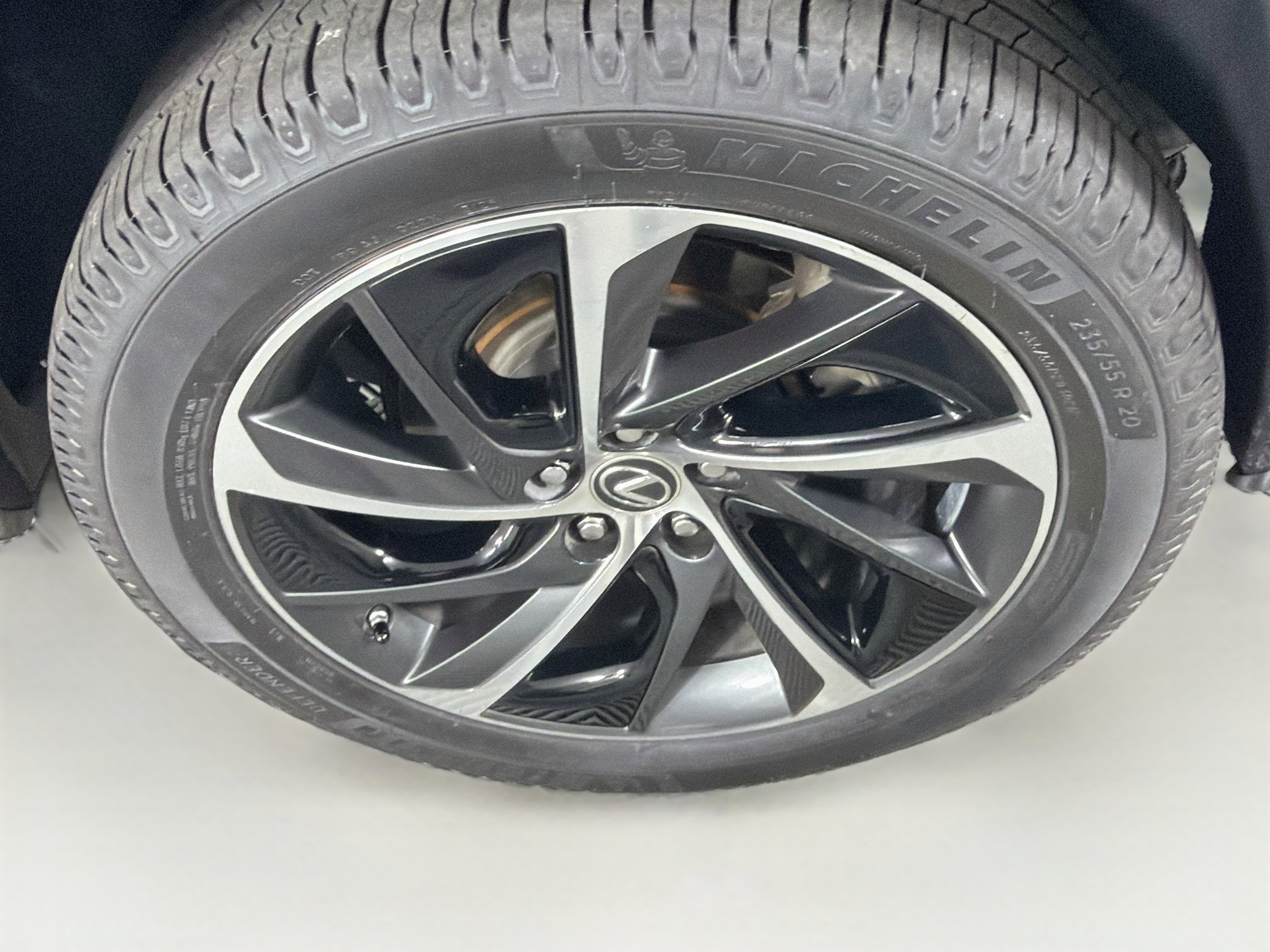 Used 2018 Lexus RX 350 FWD w/ Luxury Package image 11