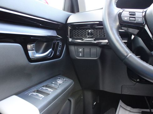 Used 2025 Honda CR-V EX-L image 24