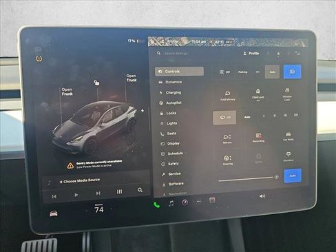 Used 2022 Tesla Model Y Performance image 16