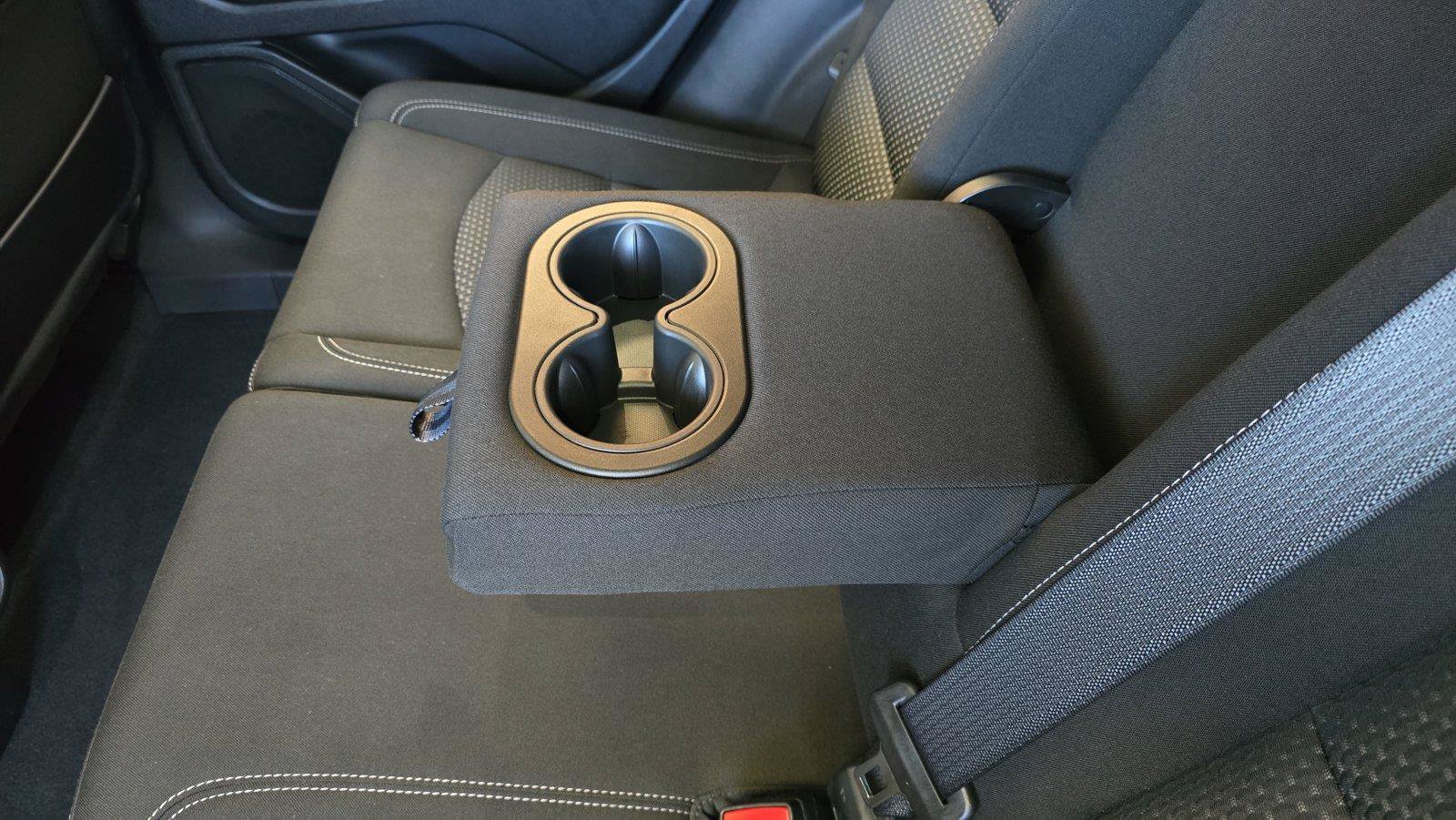 Used 2024 GMC Terrain SLE w/ Driver Convenience Package AWD/4WD image 19
