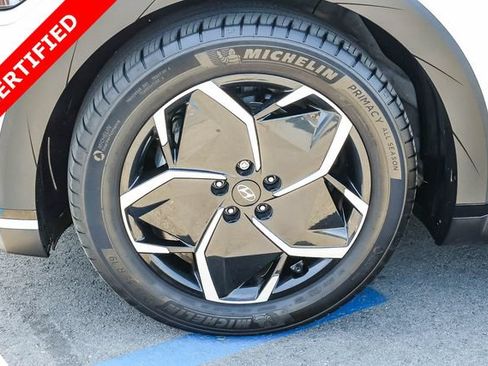 Certified 2024 Hyundai Ioniq 5 SEL RWD image 9