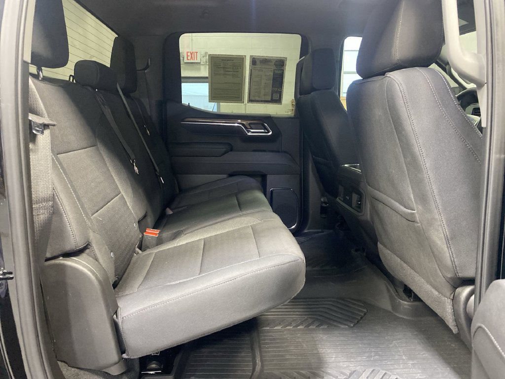 Certified 2025 Chevrolet Silverado 1500 LT Trail Boss w/ Dark Appearance Package AWD/4WD image 35