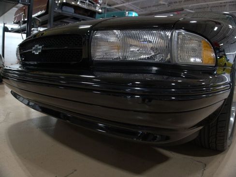 Used 1994 Chevrolet Impala SS image 10