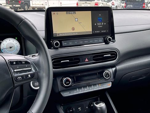 Used 2022 Hyundai Kona Limited AWD/4WD image 7