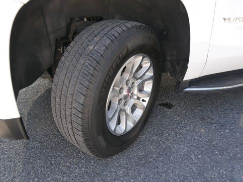 Used 2019 GMC Yukon XL SLT image 34