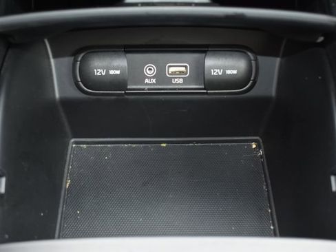 Used 2019 Kia Sorento L FWD image 27