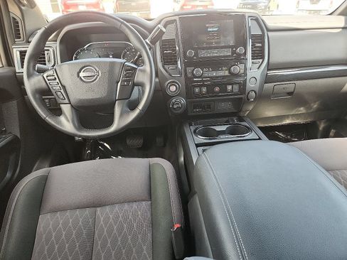 Used 2023 Nissan Titan SV w/ SV Convenience Package AWD/4WD image 10