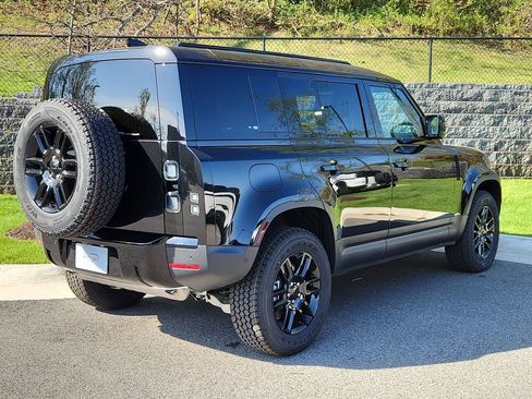 New 2026 Land Rover Defender 110 S AWD/4WD image 2