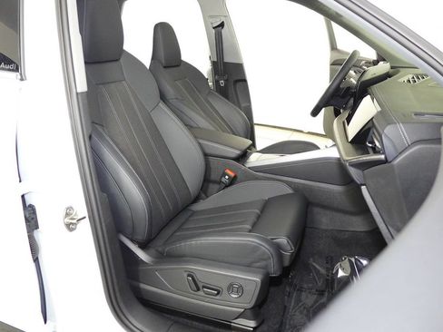 Used 2025 Audi Q5 Premium Plus w/ Premium Plus AWD/4WD image 19