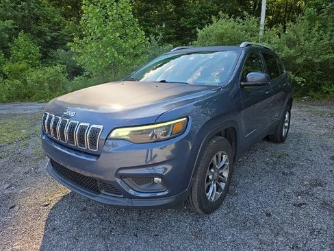 Used 2020 Jeep Cherokee Latitude Plus w/ Cold Weather Group AWD/4WD image 8