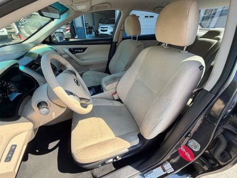 Used 2015 Nissan Altima 2.5 S w/ Sport Value Package FWD image 9