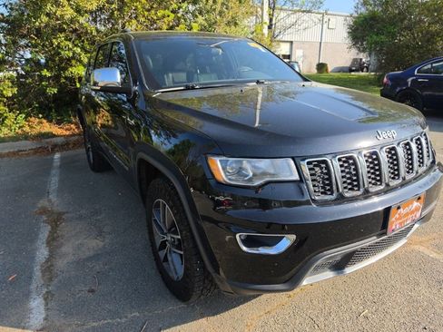 Used 2018 Jeep Grand Cherokee Limited image 2