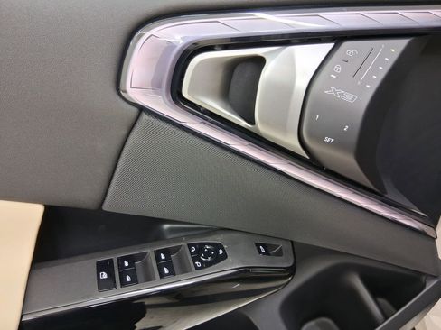 New 2026 BMW X3 xDrive30 w/ Premium Package image 12