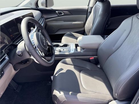 New 2026 Kia Carnival LXS FWD image 20