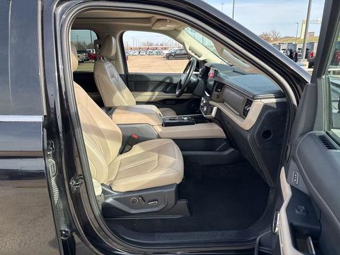 Certified 2024 Ford Expedition Limited image 14