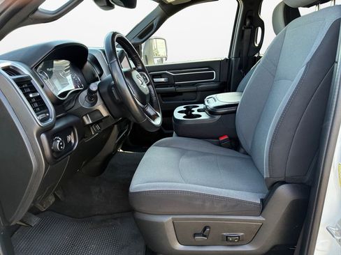 Used 2024 RAM 3500 Big Horn image 19