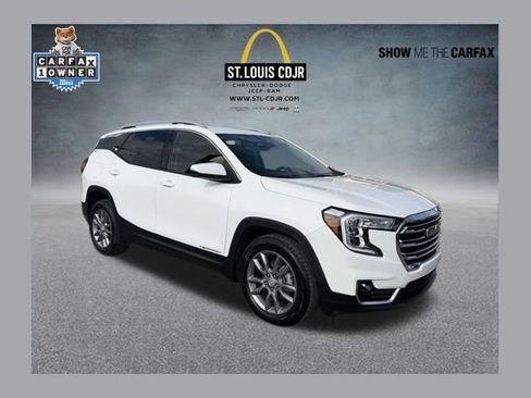 Used 2023 GMC Terrain SLT image 1