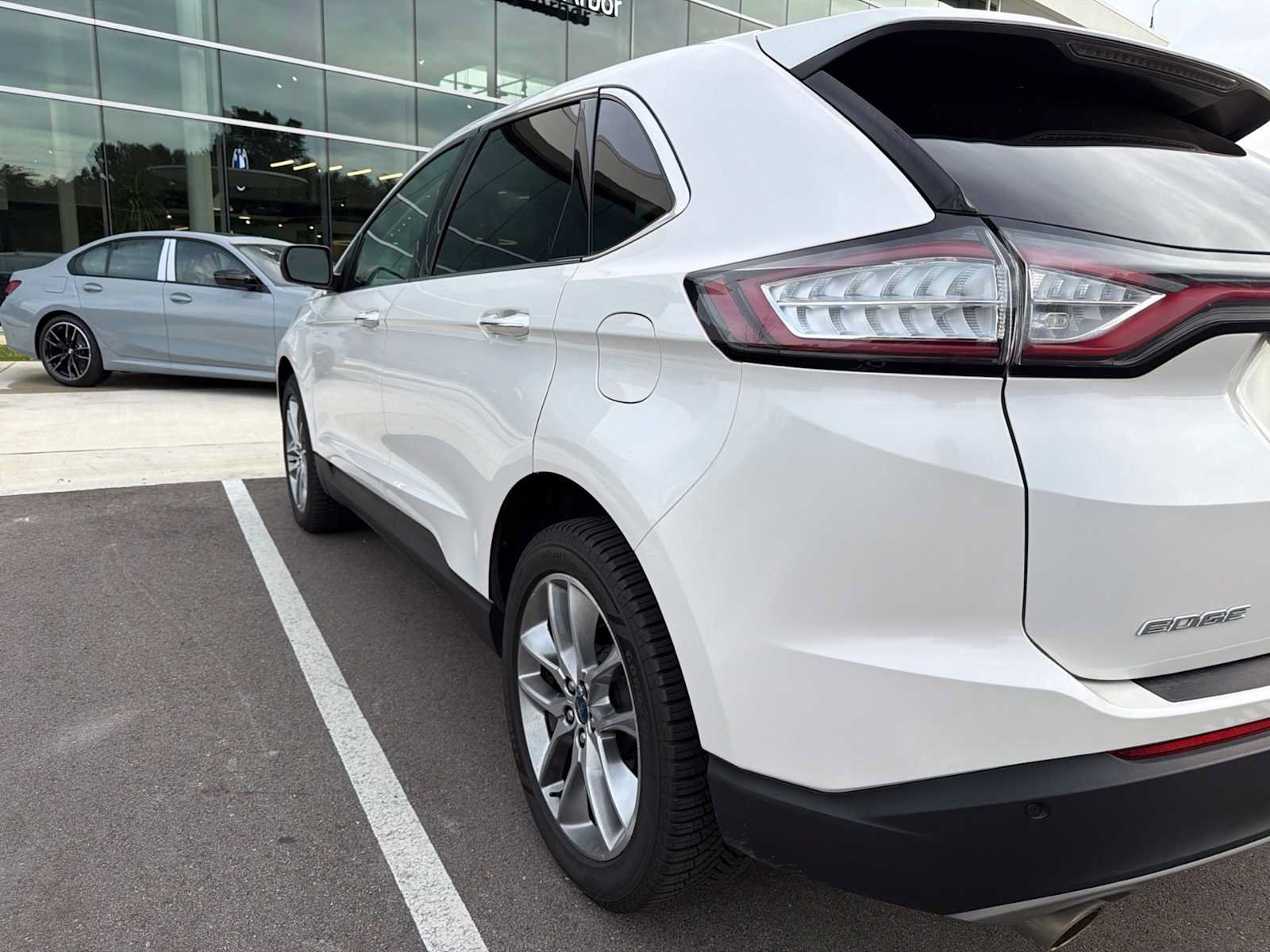 Used 2015 Ford Edge Titanium w/ Equipment Group 301A AWD/4WD image 5
