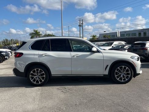 Used 2021 BMW X5 sDrive40i w/ Premium Package image 9