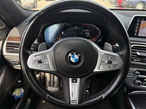 Used 2022 BMW 750i xDrive w/ M Sport Package image 14