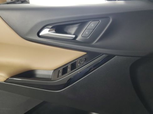 Used 2025 Chevrolet Equinox ACTIV w/ Safety and Technology Package image 29