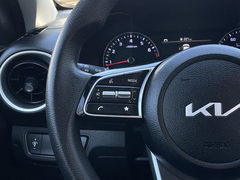 Used 2024 Kia Forte LXS image 13