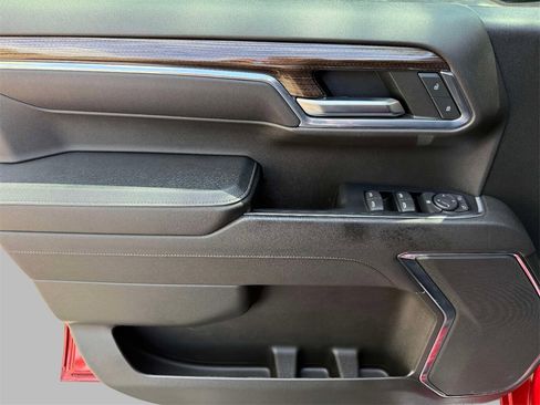 Used 2023 Chevrolet Silverado 1500 LT image 16