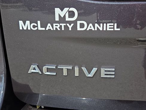 New 2025 Ford Expedition Active image 8