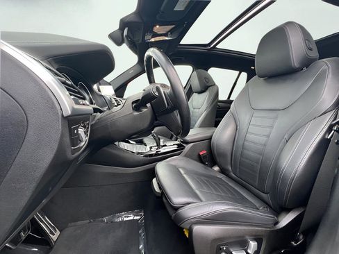 Used 2018 BMW X3 M40i image 17