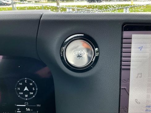 Used 2025 Lexus GX 550 w/ Accessory Package (32) AWD/4WD image 33