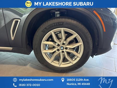 Used 2021 BMW X5 xDrive40i w/ Premium Package AWD/4WD image 35