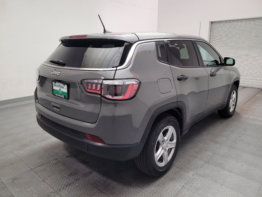 Used 2024 Jeep Compass Sport AWD/4WD image 9