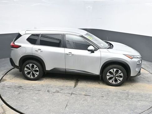 Used 2023 Nissan Rogue SV image 23