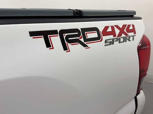 Certified 2019 Toyota Tacoma TRD Sport w/ Technology Package AWD/4WD image 27