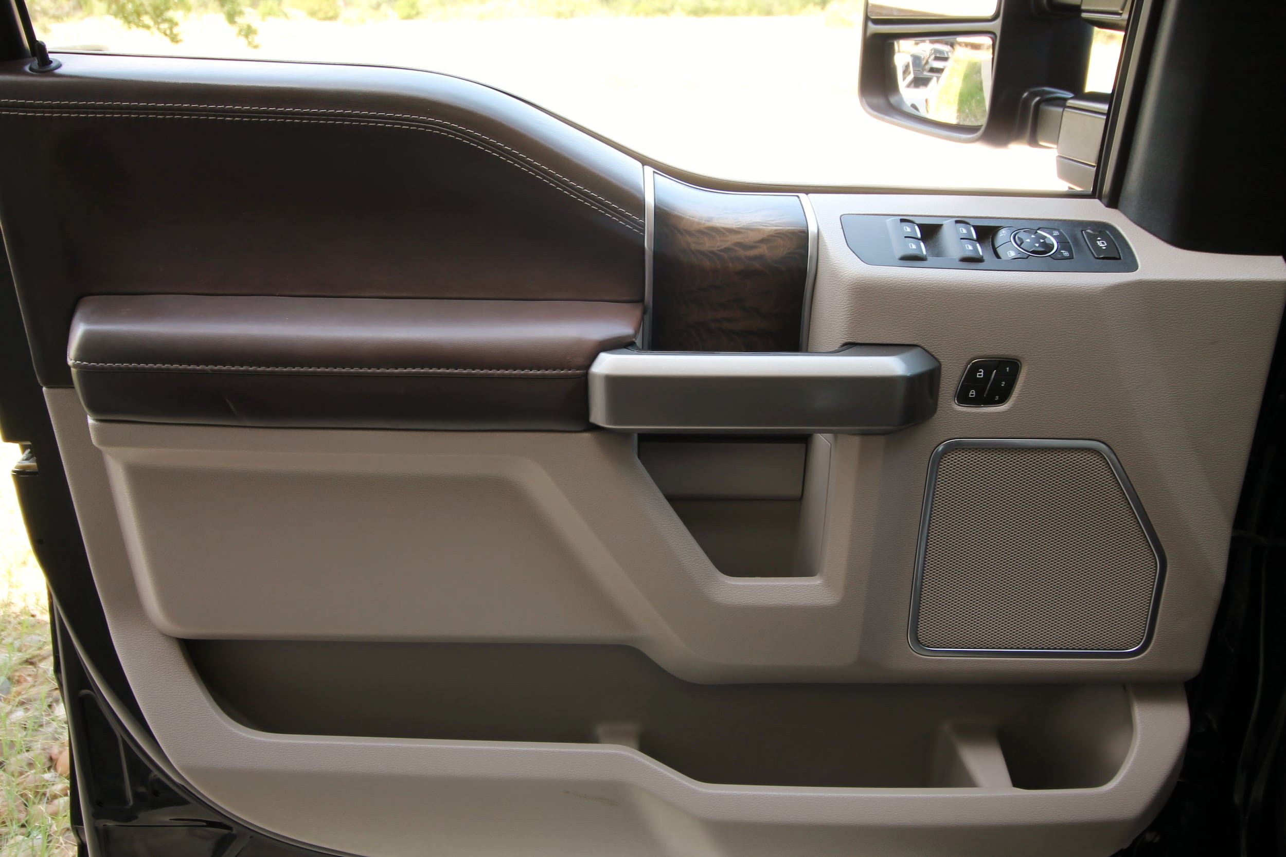 Used 2019 Ford F250 Limited AWD/4WD image 21