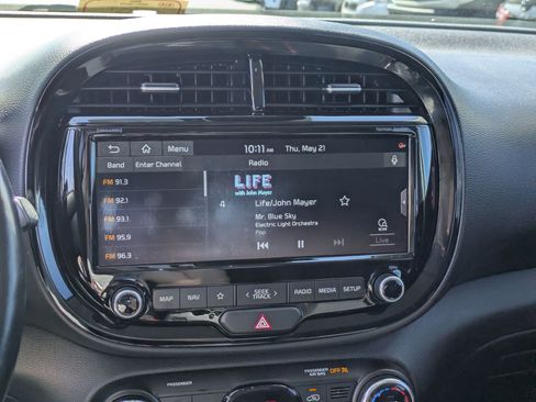 Used 2021 Kia Soul Turbo FWD image 23