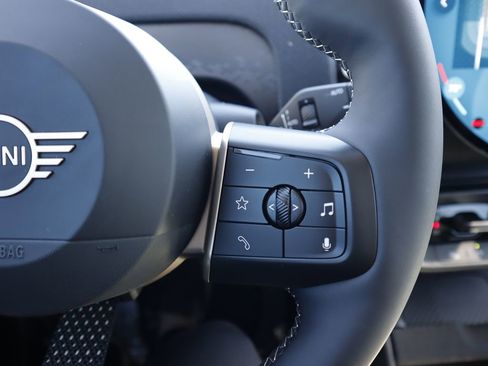 Used 2025 MINI Cooper Countryman S image 14