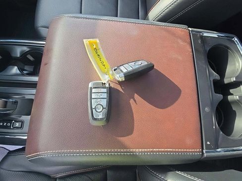 Used 2022 Ford F150 Lariat w/ Equipment Group 502A High image 22