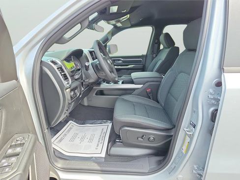 New 2026 RAM 1500 4x4 Crew Cab image 15