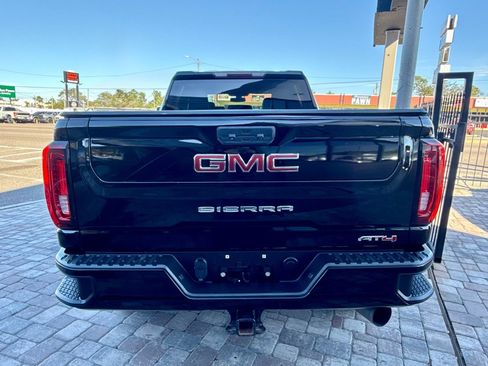 Used 2021 GMC Sierra 2500 AT4 image 7