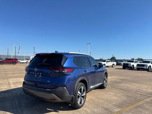 Certified 2023 Nissan Rogue SL w/ SL Premium Package FWD image 18