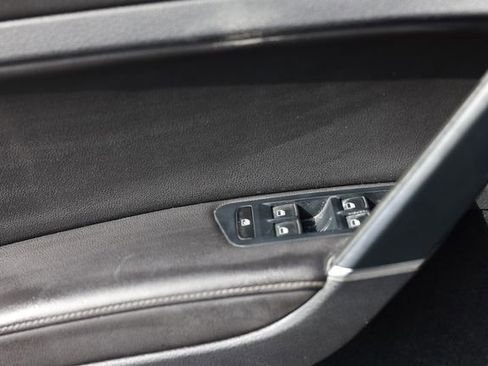 Used 2015 Volkswagen Golf R 4-Door image 45