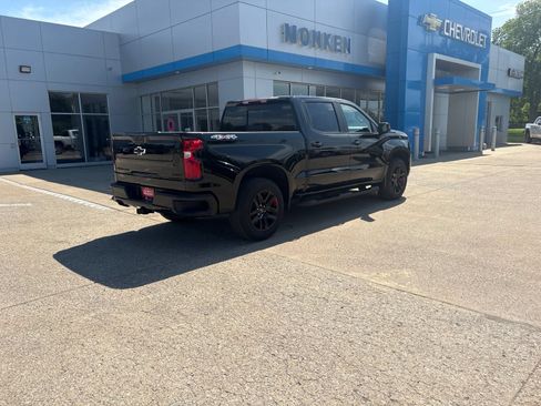 New 2026 Chevrolet Silverado 1500 RST w/ Redline Edition AWD/4WD image 3