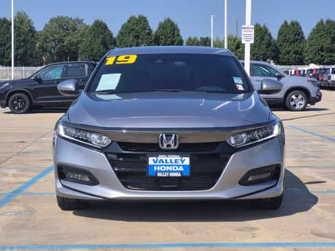 Certified 2019 Honda Accord Sport image 3