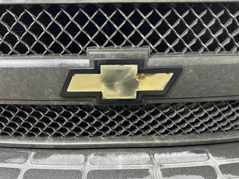 Used 2013 Chevrolet Express 1500 AWD image 9