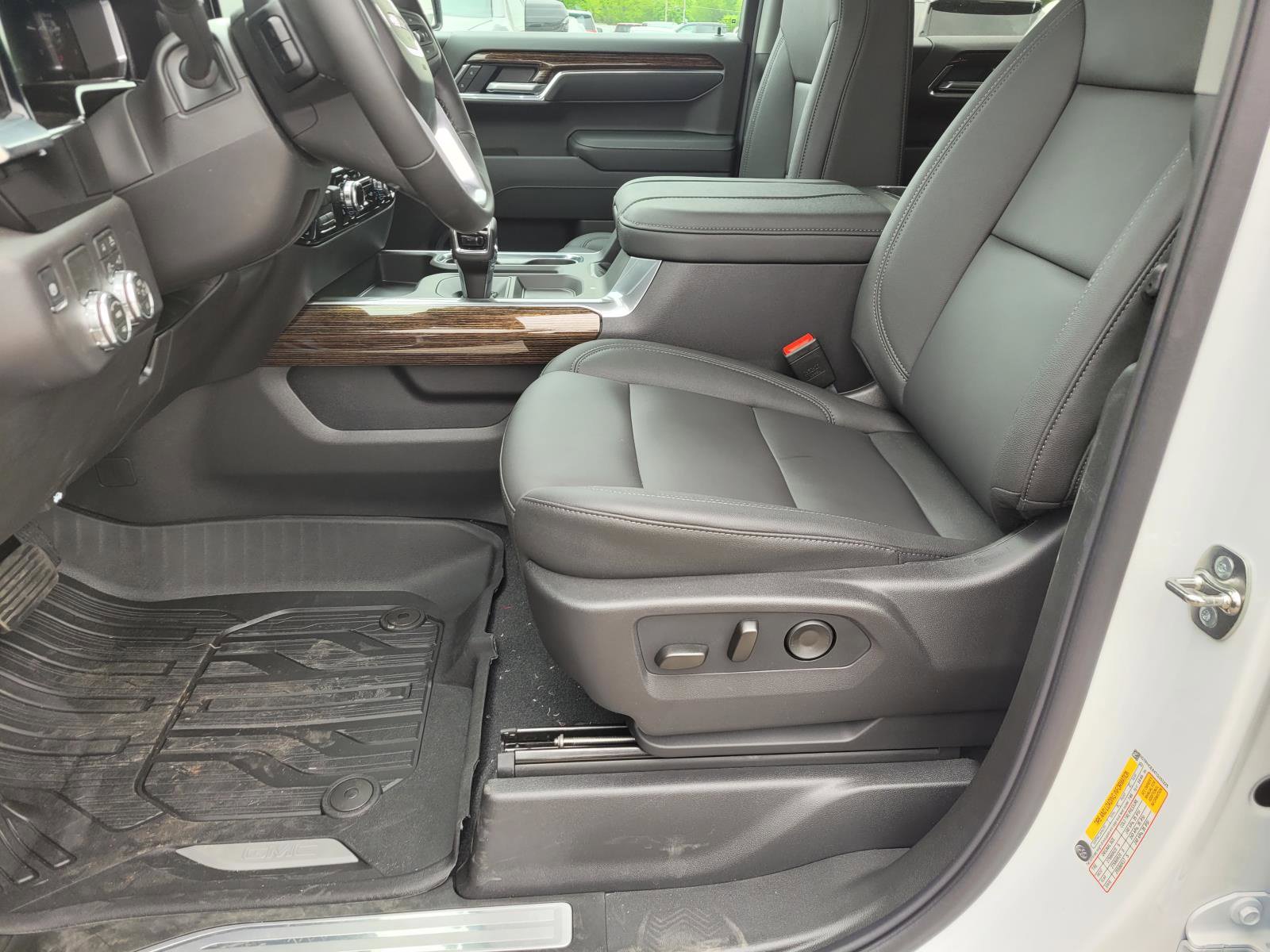 New 2026 GMC Sierra 1500 Elevation w/ Elevation Premium Package RWD image 7