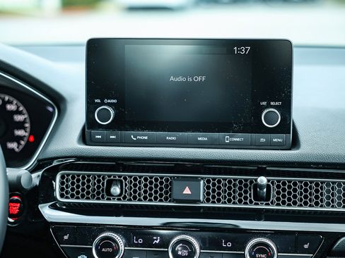 Certified 2024 Honda Civic EX-L image 18