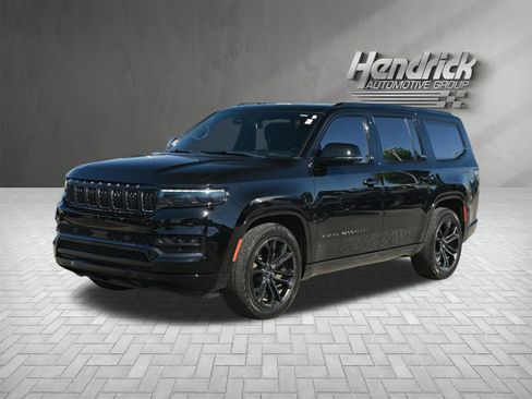 Used 2022 Jeep Grand Wagoneer Series II AWD/4WD image 5